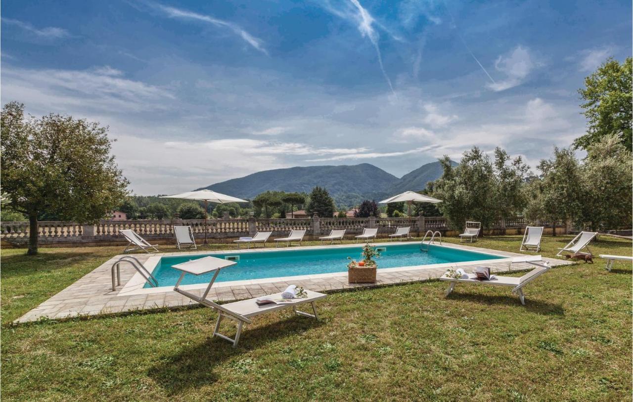 Villa Balbano 1 Nozzano Castello Esterno foto